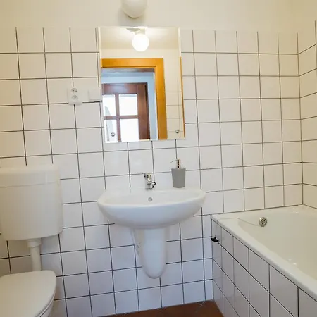 Ztracená 8