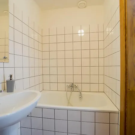 Apartment Ztracena 8 *