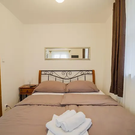 Apartment Ztracena 8 *